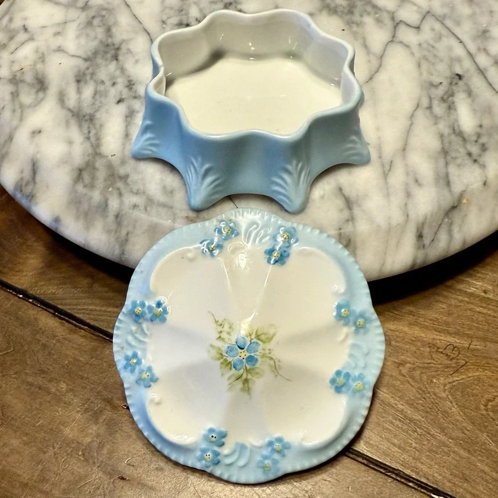 VTG Antique Trinket Dish Powder Jar Box Porcelain Hand Painted Blue Flowers Lid